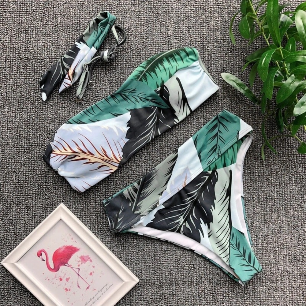 🆕Kiera Palm Leaf Print Bikini Top - Picture 3 of 8